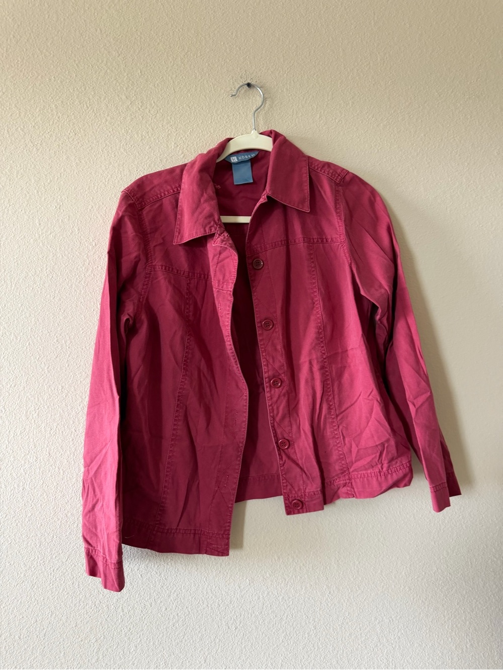 Koret Women's Button-Front Jean Jacket in Raspberry
